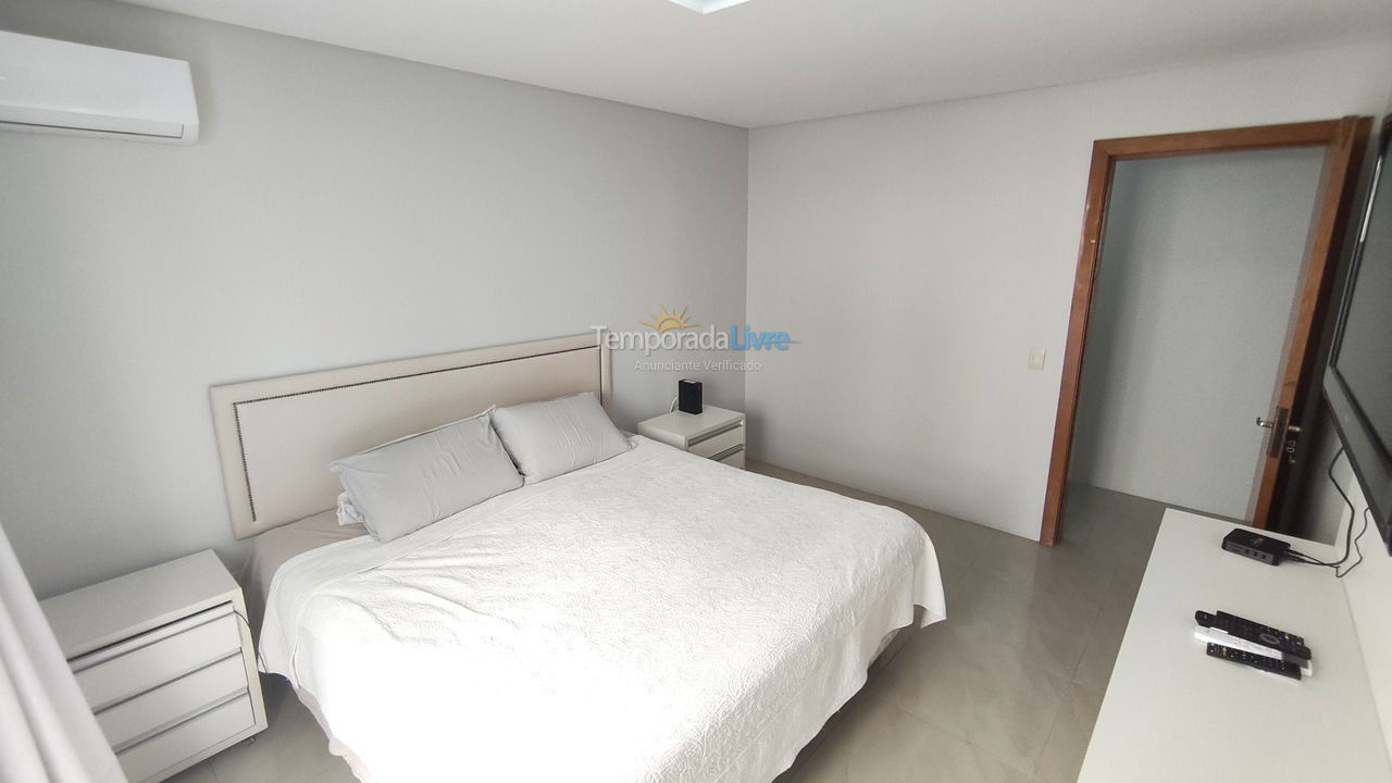 Apartment for vacation rental in Balneário Camboriú (Centro)
