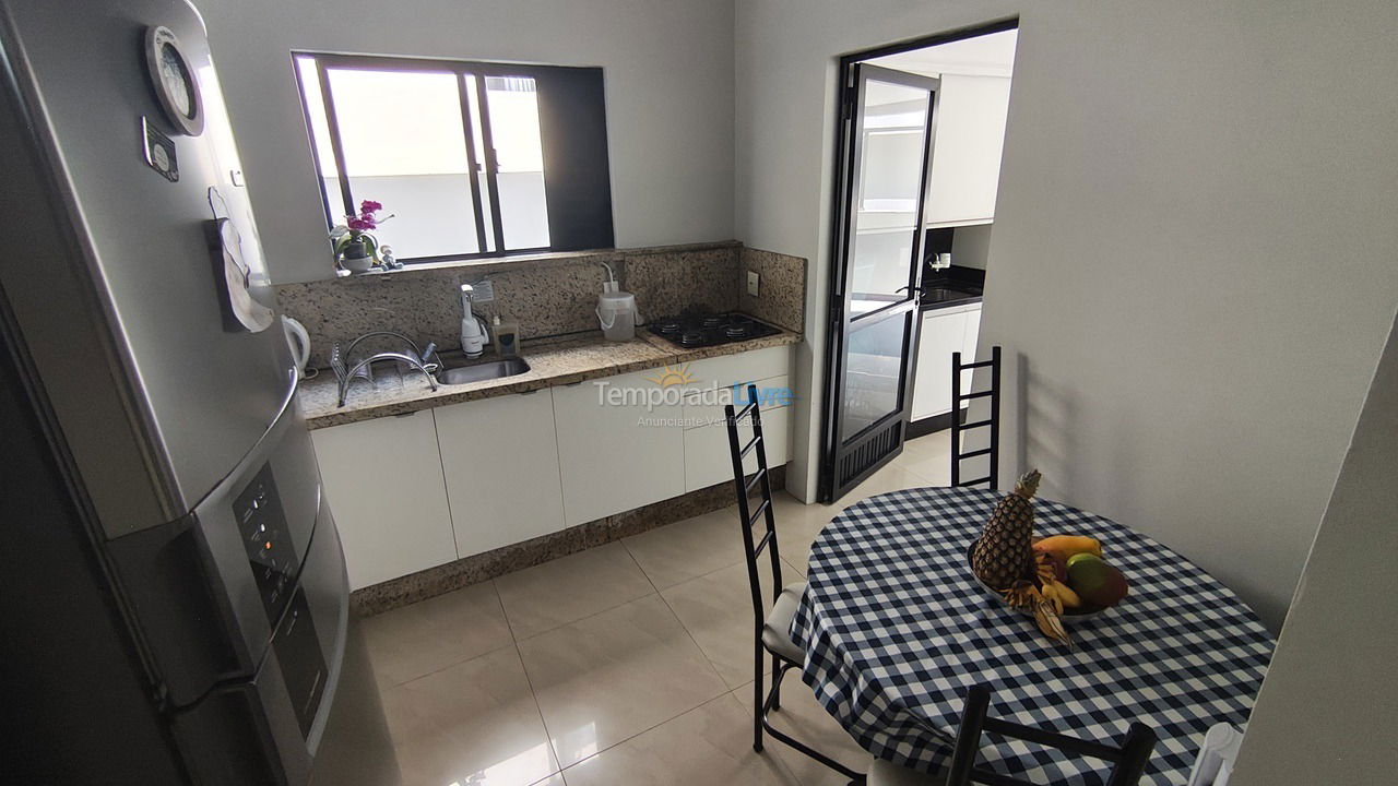 Apartment for vacation rental in Balneário Camboriú (Centro)