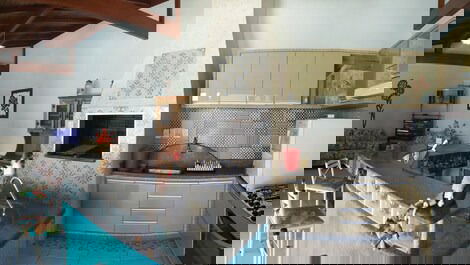 GRAN CASA PARA FAMILIA CON PISCINA CERCA DE LA PLAYA BUEN PRECIO