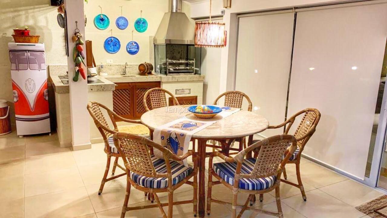 Casa para aluguel de temporada em Ilhabela (Perequê)