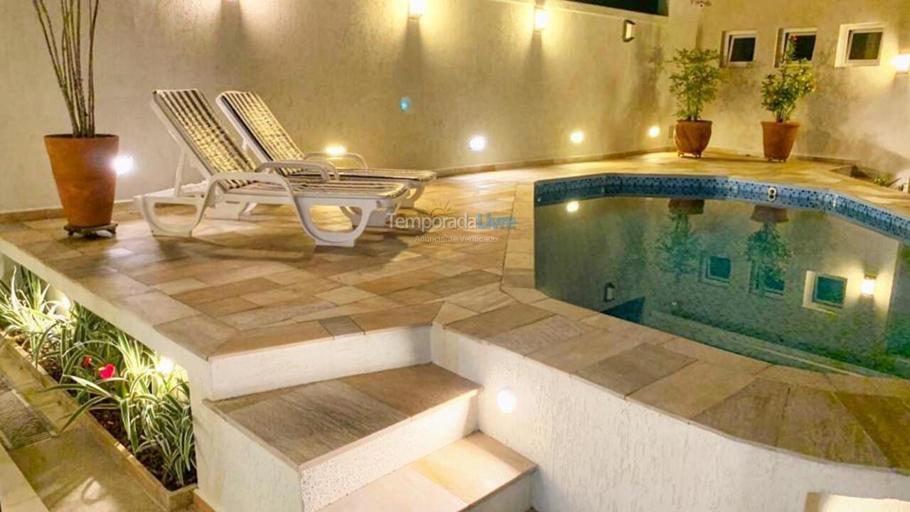 Casa para aluguel de temporada em Ilhabela (Perequê)