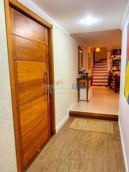 Casa para aluguel de temporada em Ilhabela (Perequê)