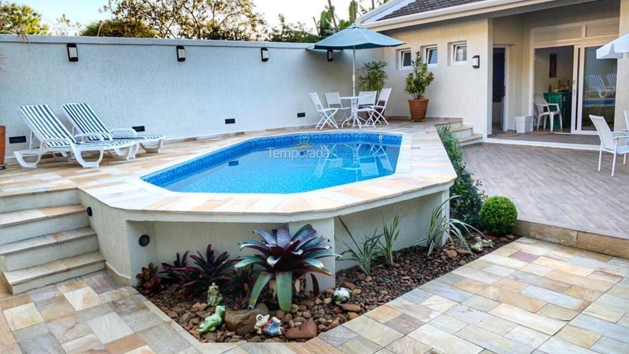 Casa para aluguel de temporada em Ilhabela (Perequê)