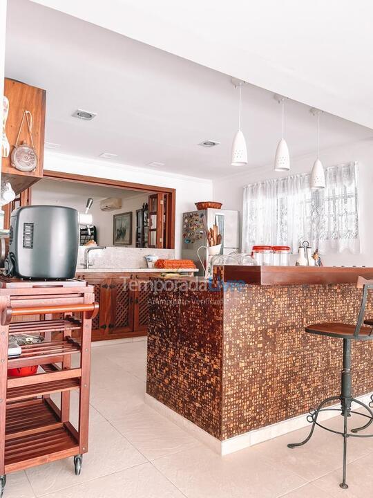 Casa para aluguel de temporada em Ilhabela (Perequê)