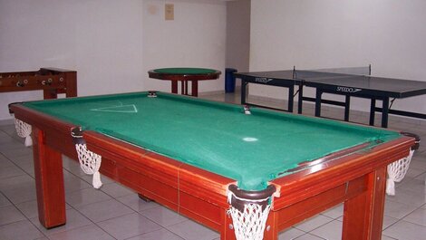 M063 - Apto Aconchegante | Vista Lateral | Piscina