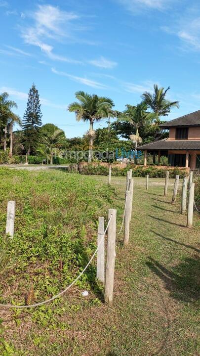 Casa para alquiler de vacaciones em Itapoá (Balneário das Palmeiras)