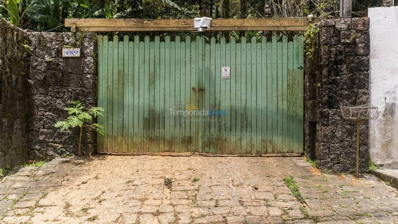 Casa para alquiler de vacaciones em Ubatuba (Praia do Lázaro)