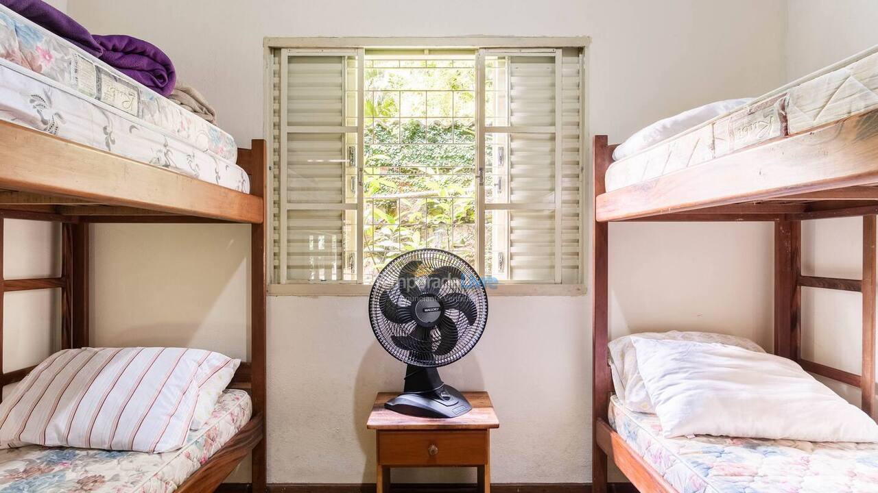Casa para alquiler de vacaciones em Ubatuba (Praia do Lázaro)