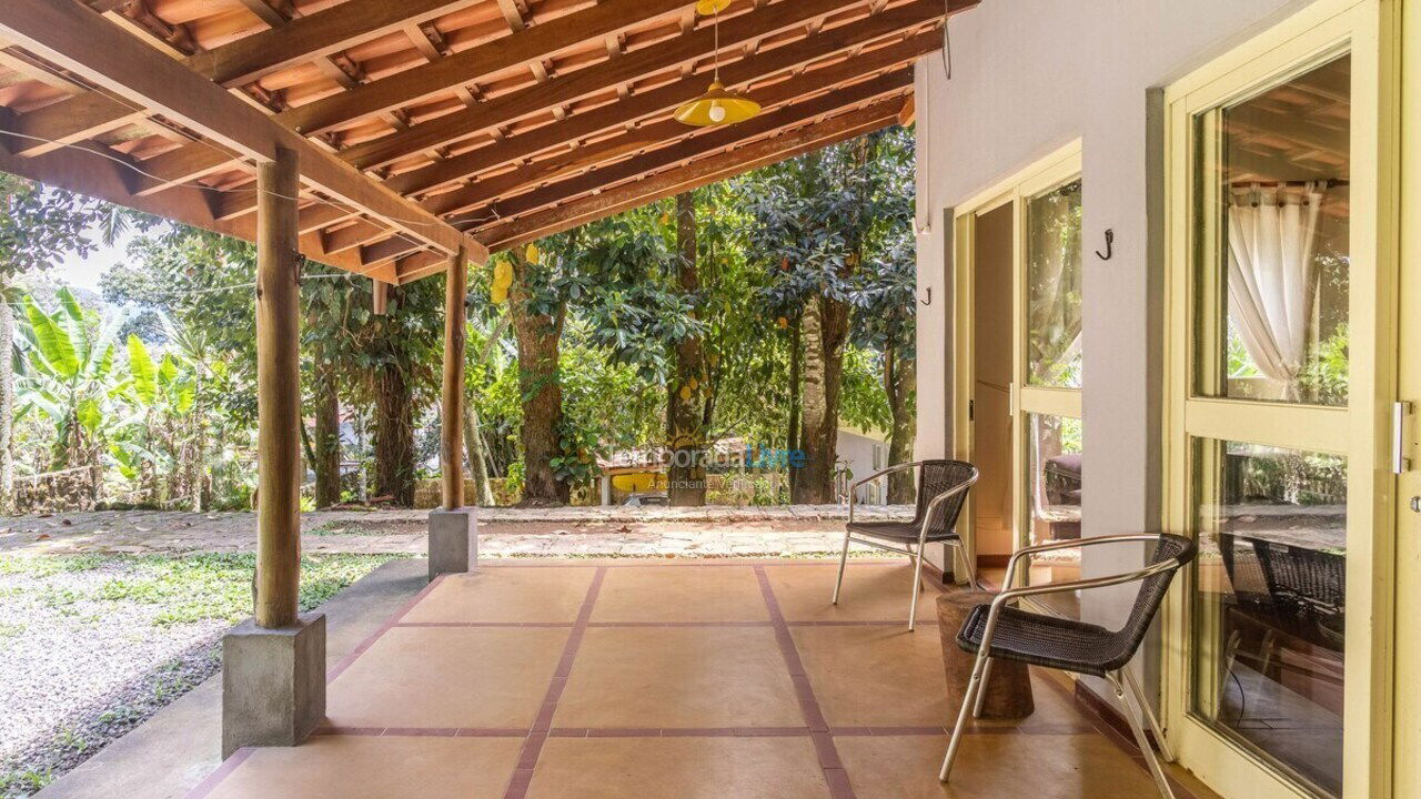 Casa para alquiler de vacaciones em Ubatuba (Praia do Lázaro)