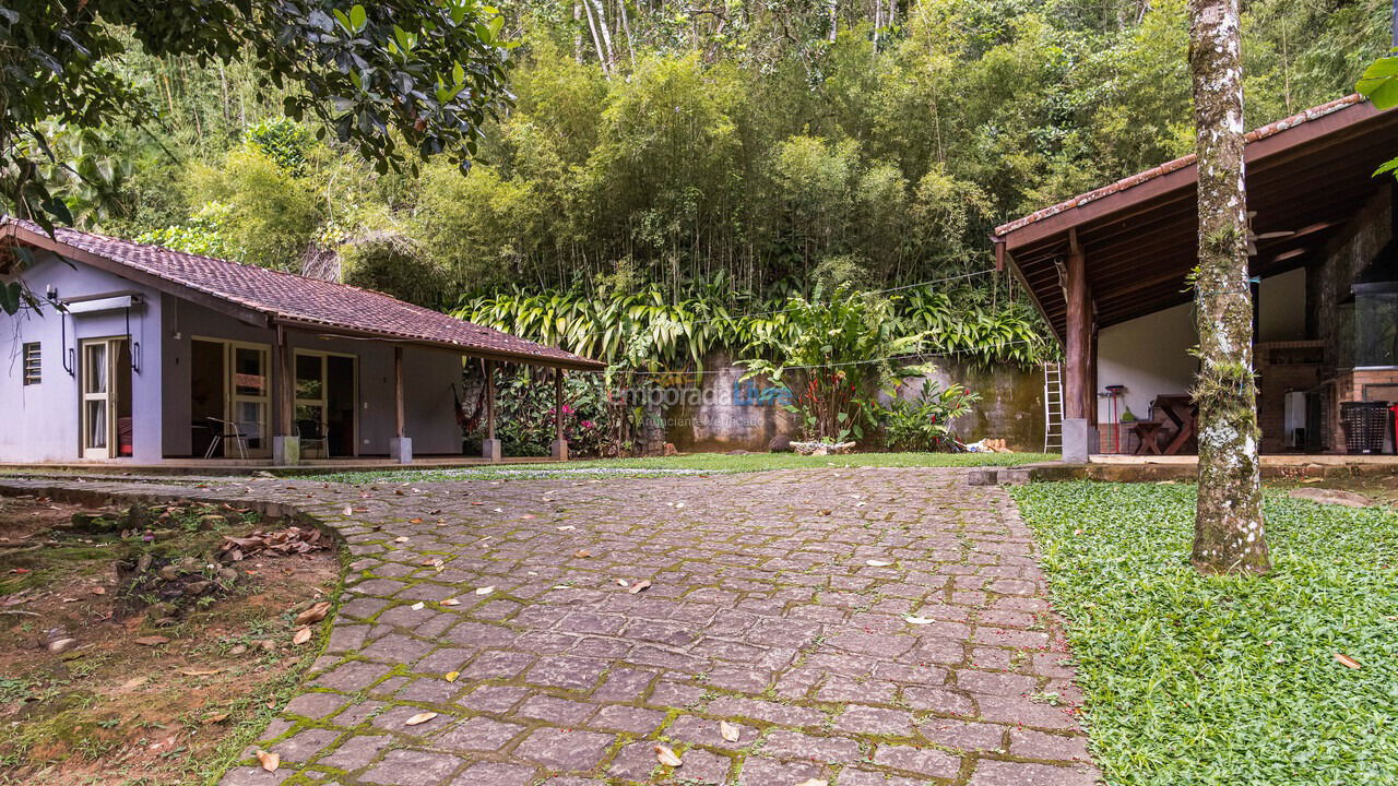 Casa para alquiler de vacaciones em Ubatuba (Praia do Lázaro)