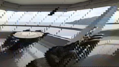 Oceanfront Seas Tower, 3 Suites, 2 Private Parking Spaces