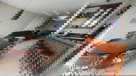 Oceanfront Seas Tower, 3 Suites, 2 Private Parking Spaces