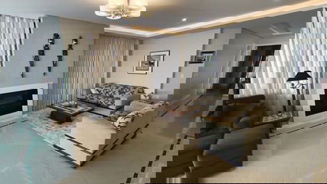 Oceanfront Seas Tower, 3 Suites, 2 Private Parking Spaces