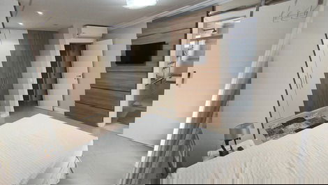 Oceanfront Seas Tower, 3 Suites, 2 Private Parking Spaces