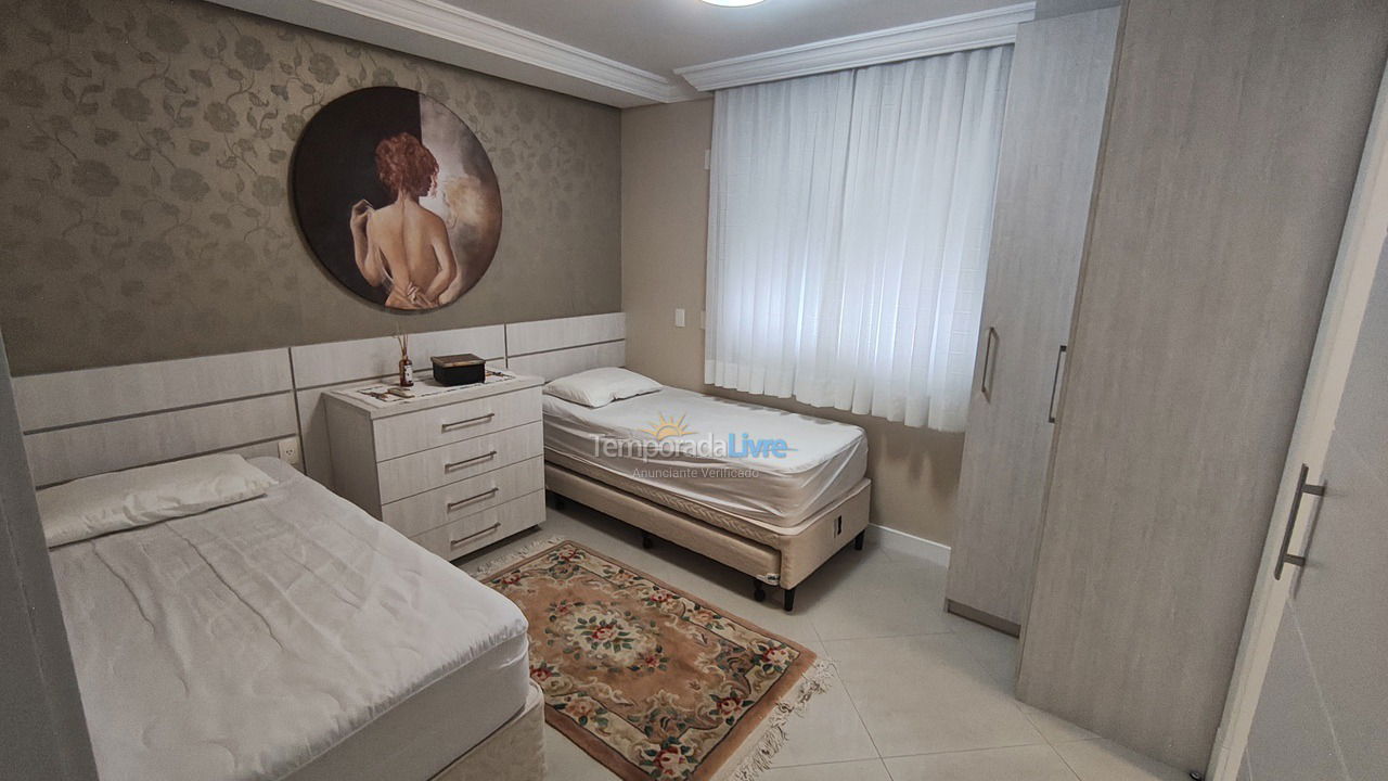 Apartment for vacation rental in Balneário Camboriú (Centro)