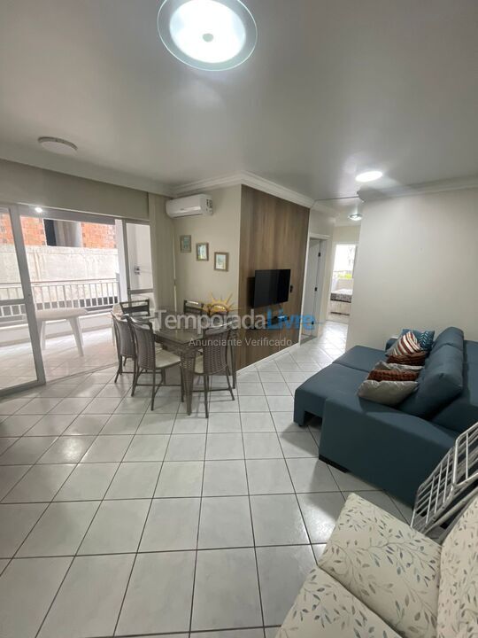 Apartamento para alquiler de vacaciones em Governador Celso Ramos (Praia de Palmas)