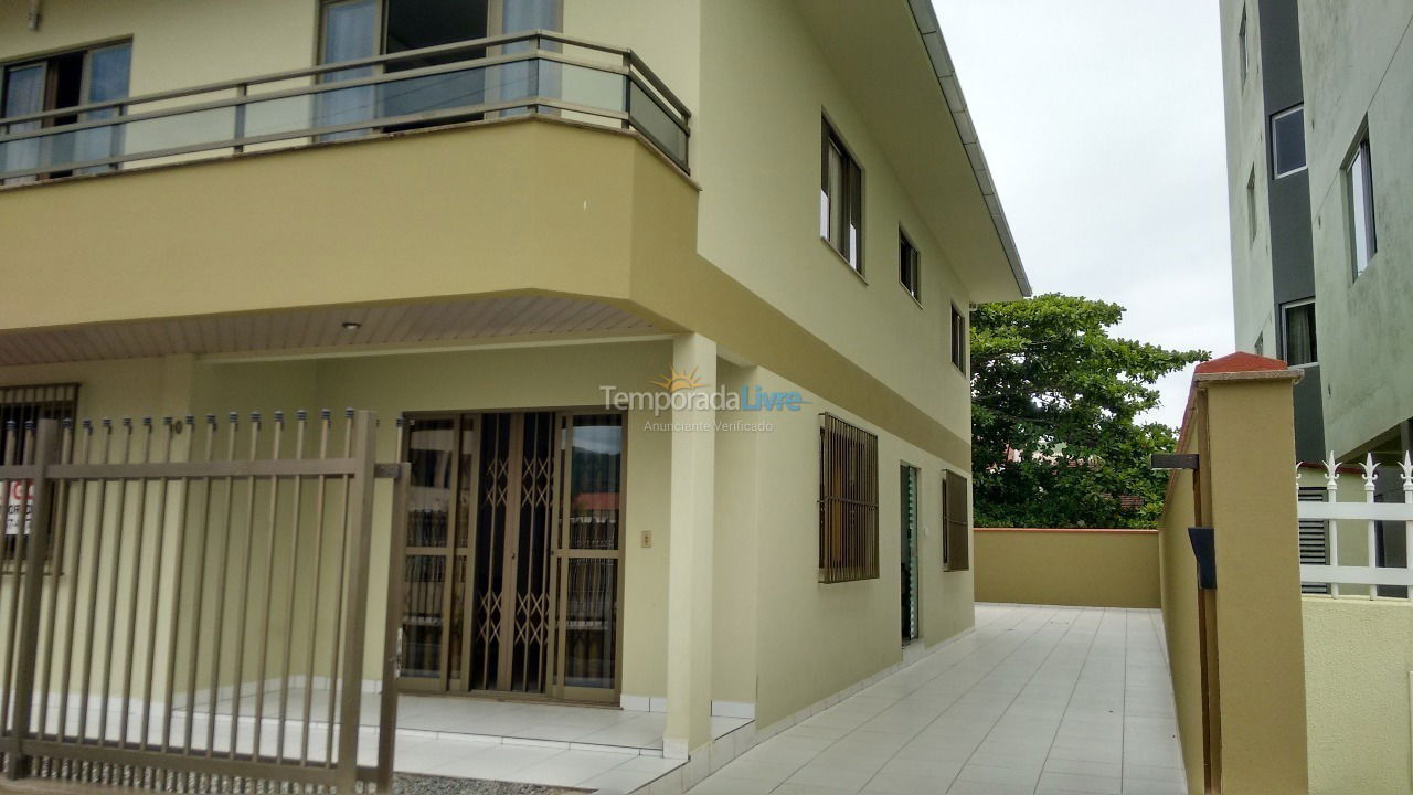 House for vacation rental in Itapema (Centro)