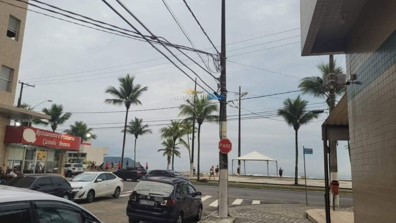 Apartamento para aluguel de temporada em Praia Grande (Guilhermina)