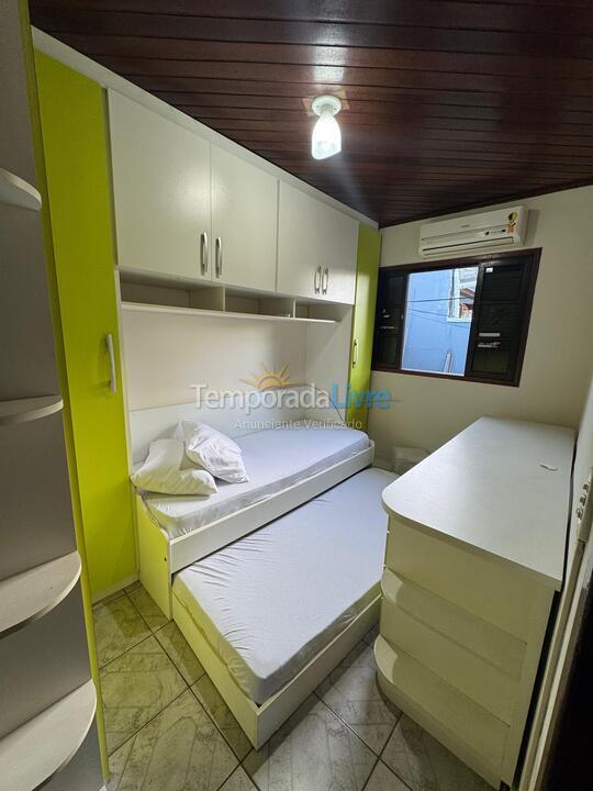 Casa para alquiler de vacaciones em Guaratuba (Cohapar)