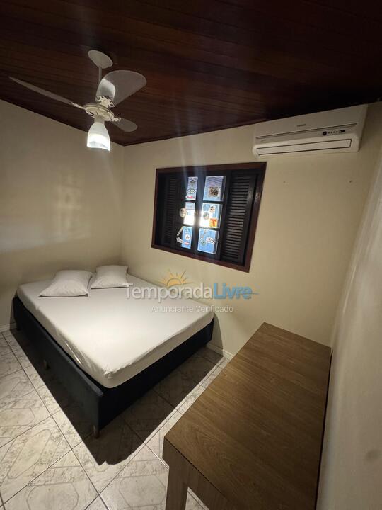 Casa para alquiler de vacaciones em Guaratuba (Cohapar)