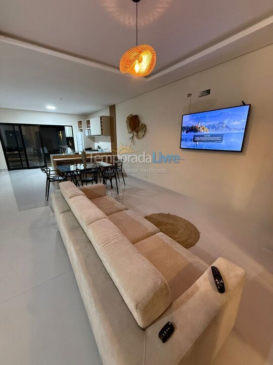 Casa para alquiler de vacaciones em Matinhos (Balneário Currais)