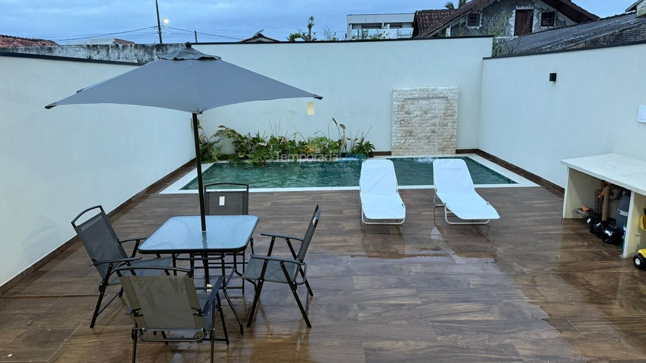 Casa para alquiler de vacaciones em Matinhos (Balneário Currais)