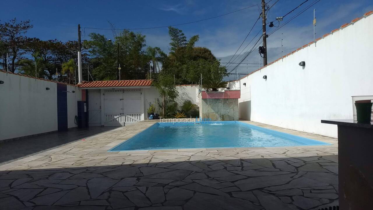 Casa para aluguel de temporada em Itanhaém (Balneário Santa Júlia)