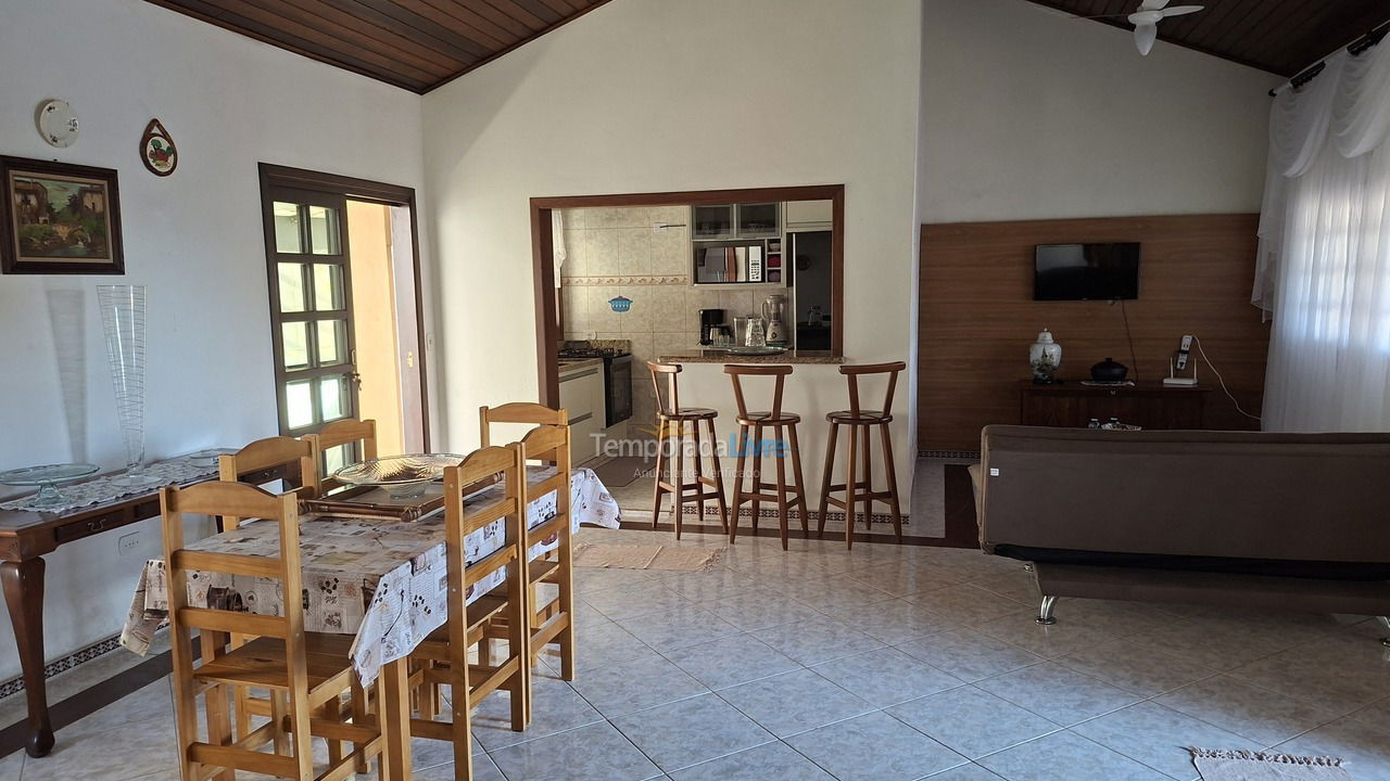 House for vacation rental in Bertioga (Condominio Morada da Praia)