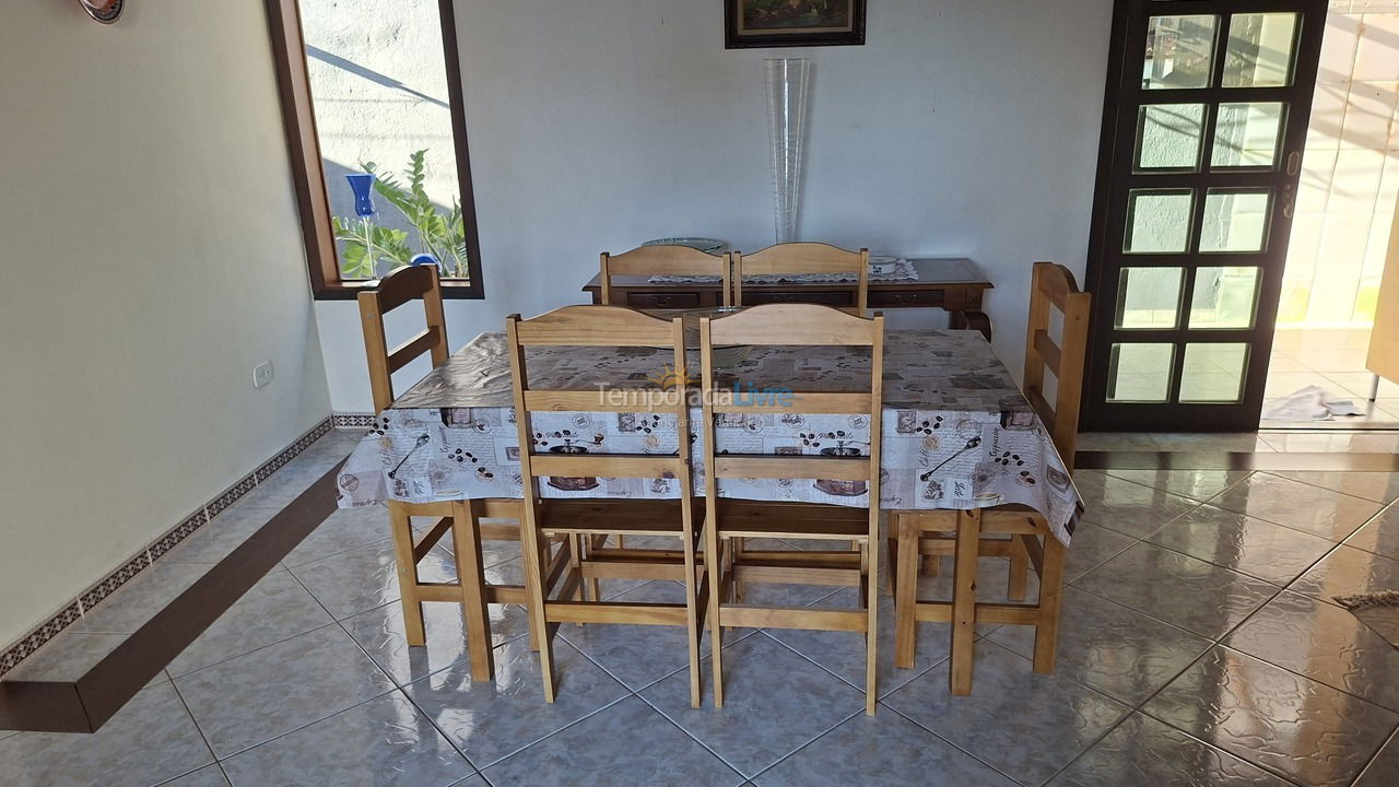 House for vacation rental in Bertioga (Condominio Morada da Praia)