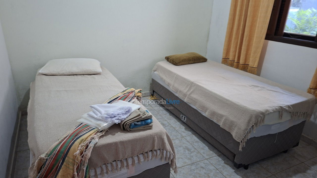 House for vacation rental in Bertioga (Condominio Morada da Praia)