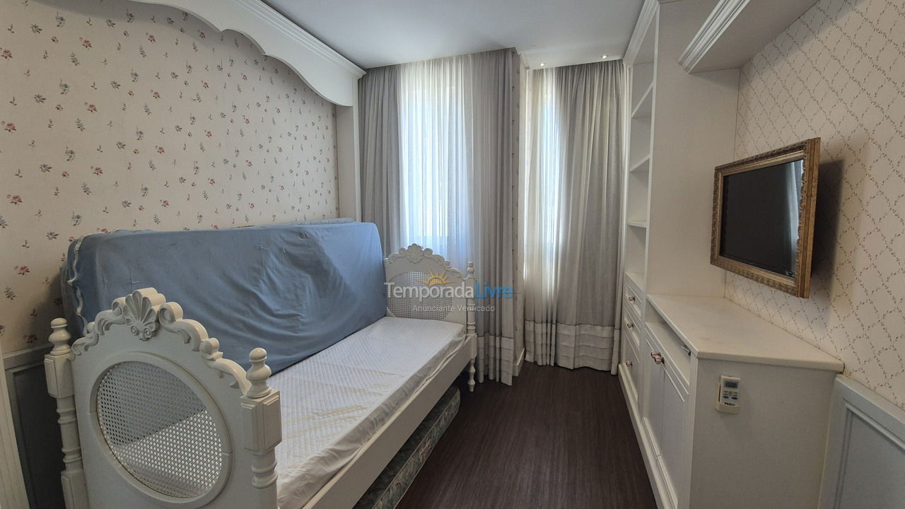 Apartment for vacation rental in Itapema (Meia Praia)