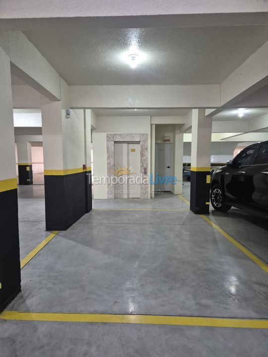 Apartment for vacation rental in Itapema (Meia Praia)