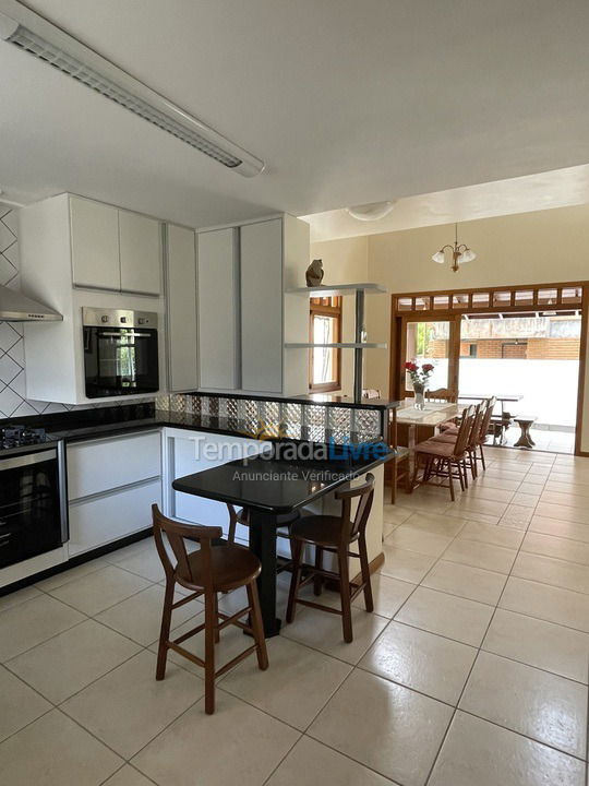 House for vacation rental in Florianopolis (Jurerê Internacional)