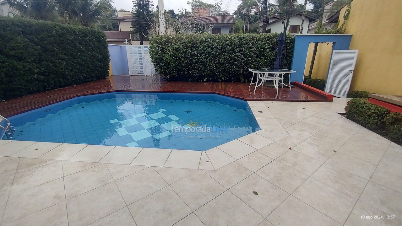 Casa para aluguel de temporada em Bertioga (Riviera de São Lourenço)