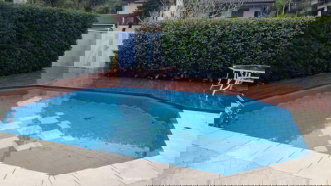 Casa alto padrão com 4 dorm em Riviera de São Lourenço