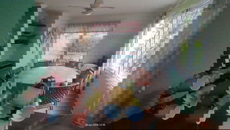 Casa alto padrão com 4 dorm em Riviera de São Lourenço