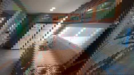 Casa alto padrão com 4 dorm em Riviera de São Lourenço