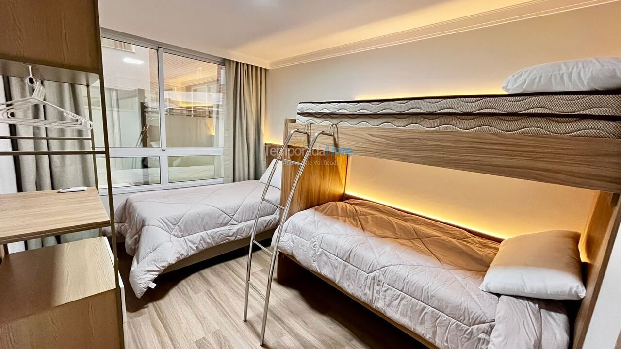 Apartamento para aluguel de temporada em Florianopolis (Praia dos Ingleses)