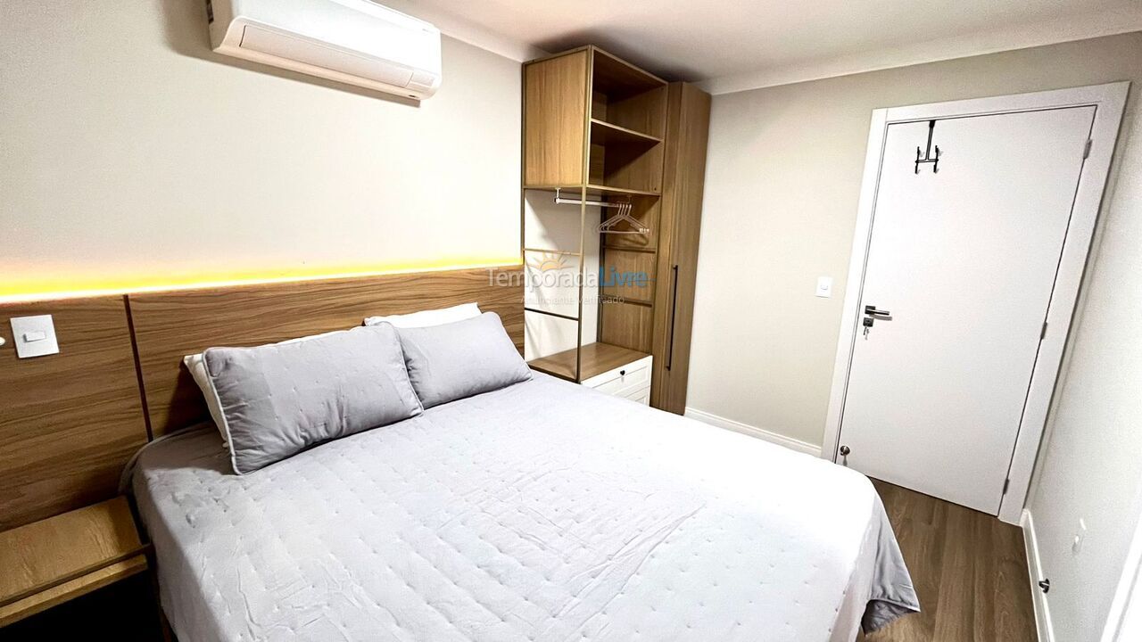 Apartamento para aluguel de temporada em Florianopolis (Praia dos Ingleses)
