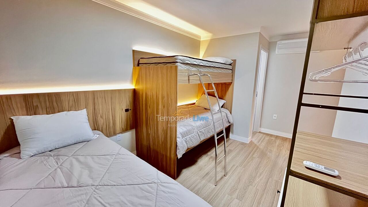 Apartamento para aluguel de temporada em Florianopolis (Praia dos Ingleses)