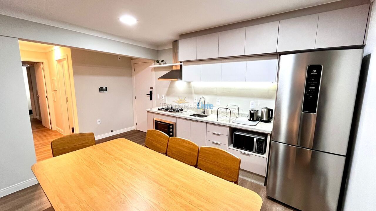 Apartamento para aluguel de temporada em Florianopolis (Praia dos Ingleses)