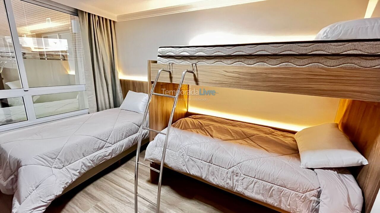 Apartamento para aluguel de temporada em Florianopolis (Praia dos Ingleses)