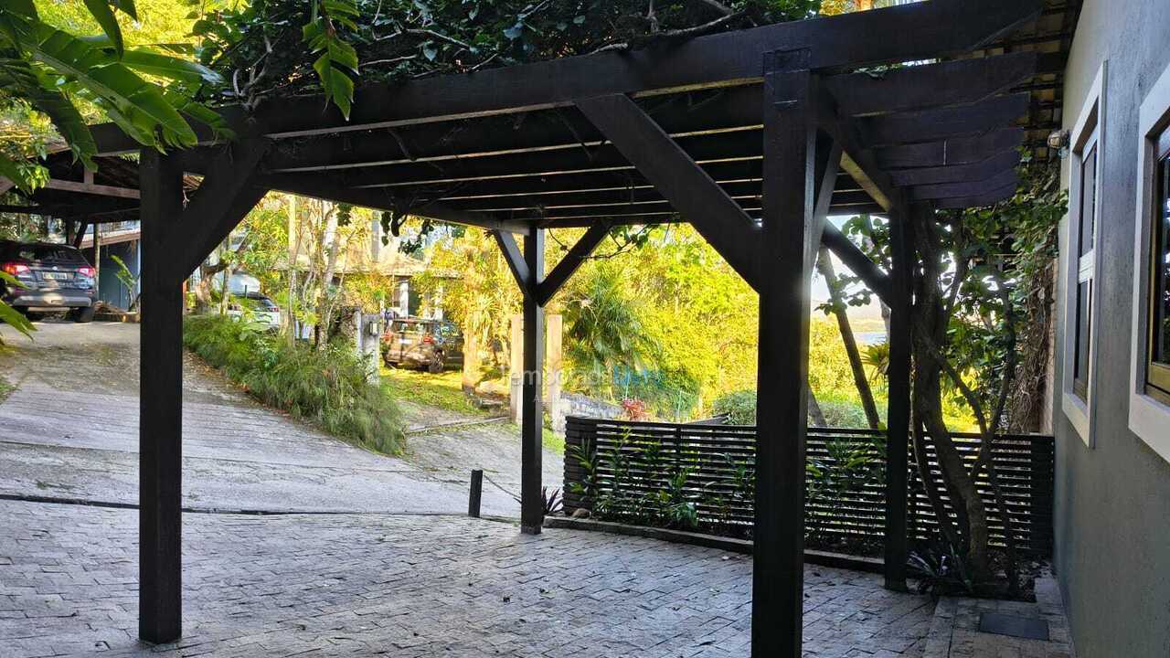 Casa para aluguel de temporada em Florianópolis (Canto da Lagoa)