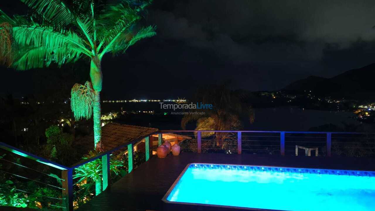 Casa para aluguel de temporada em Florianópolis (Canto da Lagoa)