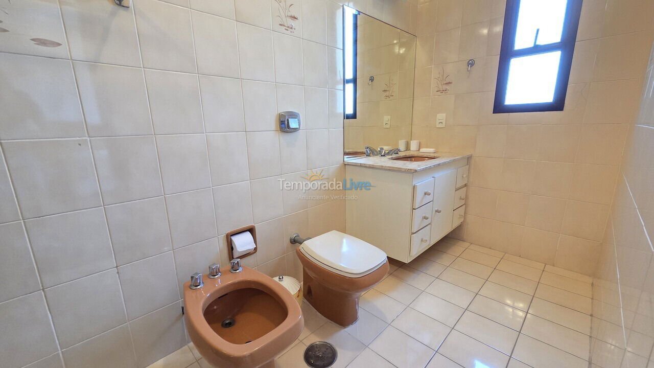 Apartamento para alquiler de vacaciones em Guarujá (Pitangueiras)