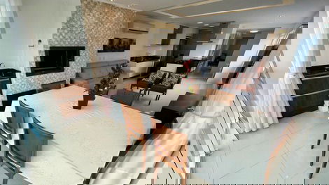 Beautiful sea view in Perequê (Porto Belo) for 8 people.