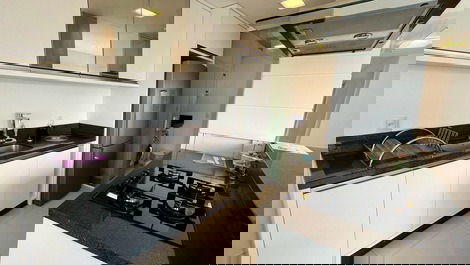 Beautiful sea view in Perequê (Porto Belo) for 8 people.