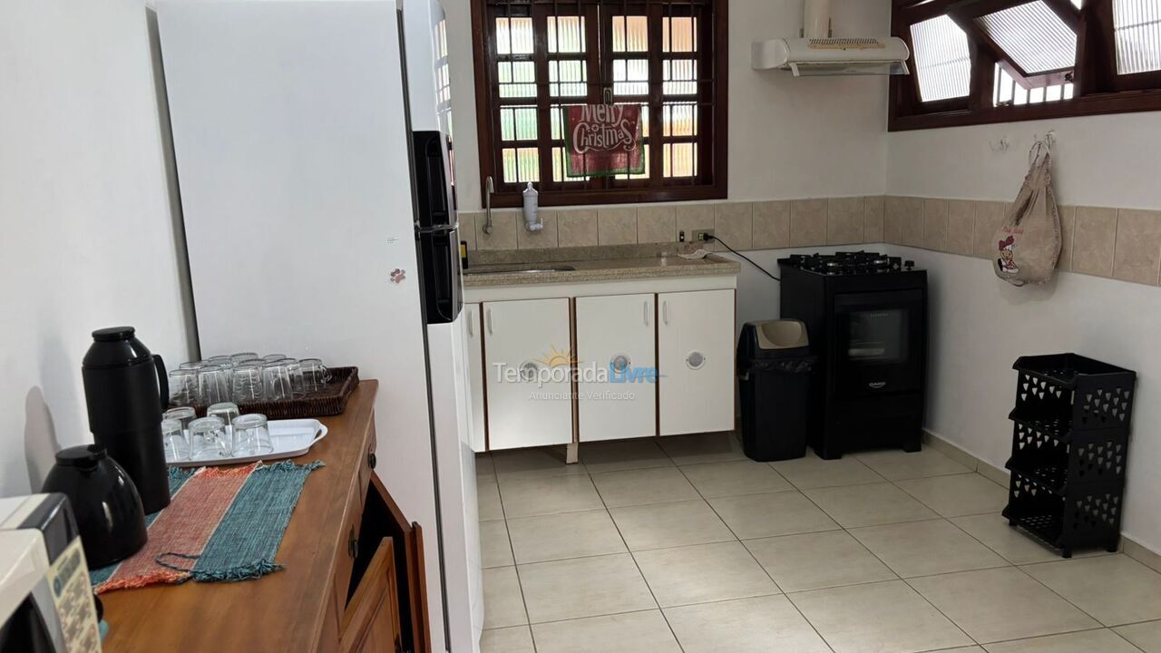 Casa para aluguel de temporada em Ubatuba (Toninhas)