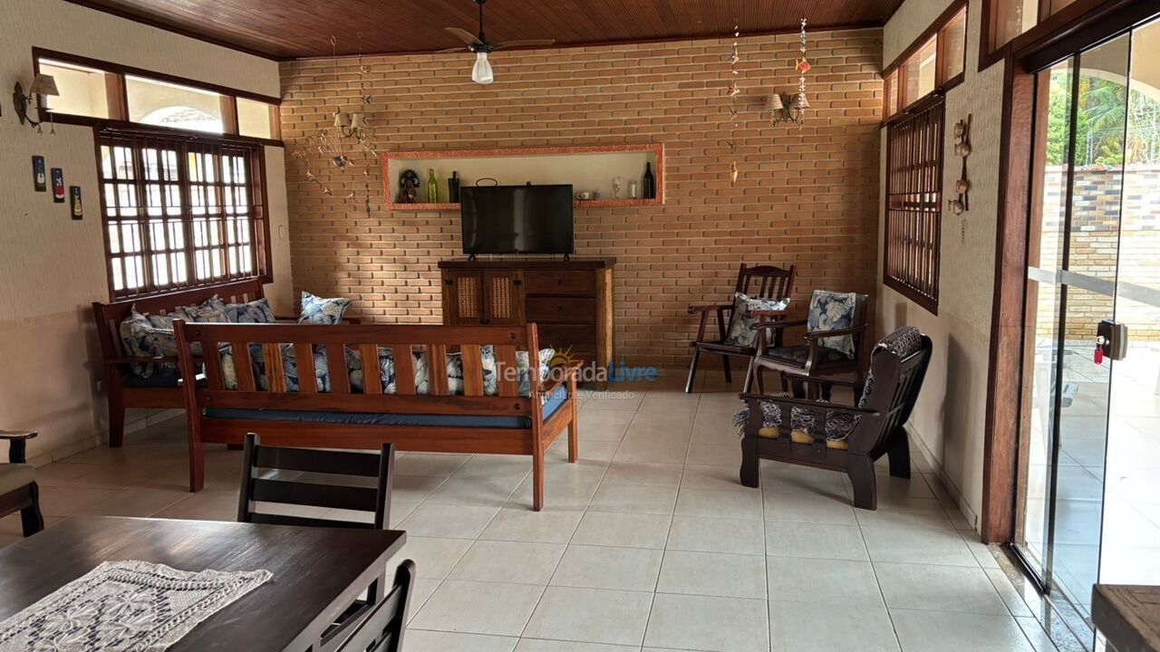 Casa para aluguel de temporada em Ubatuba (Toninhas)