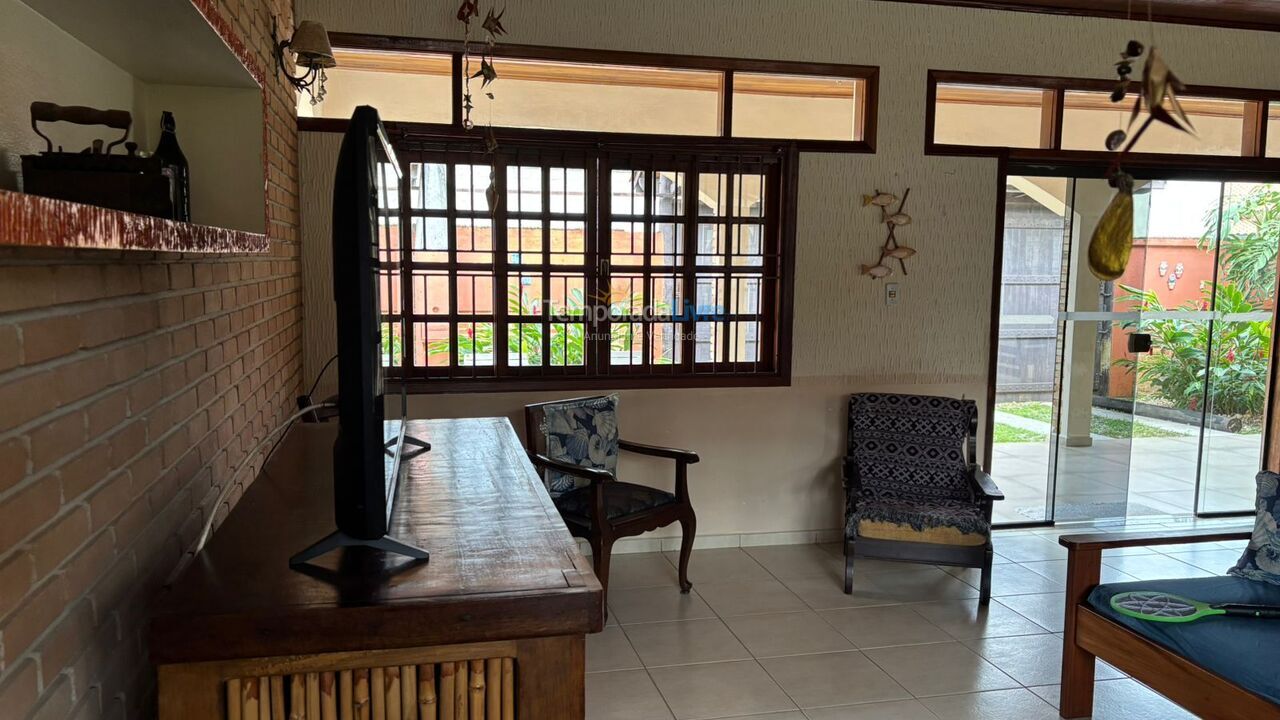 Casa para aluguel de temporada em Ubatuba (Toninhas)